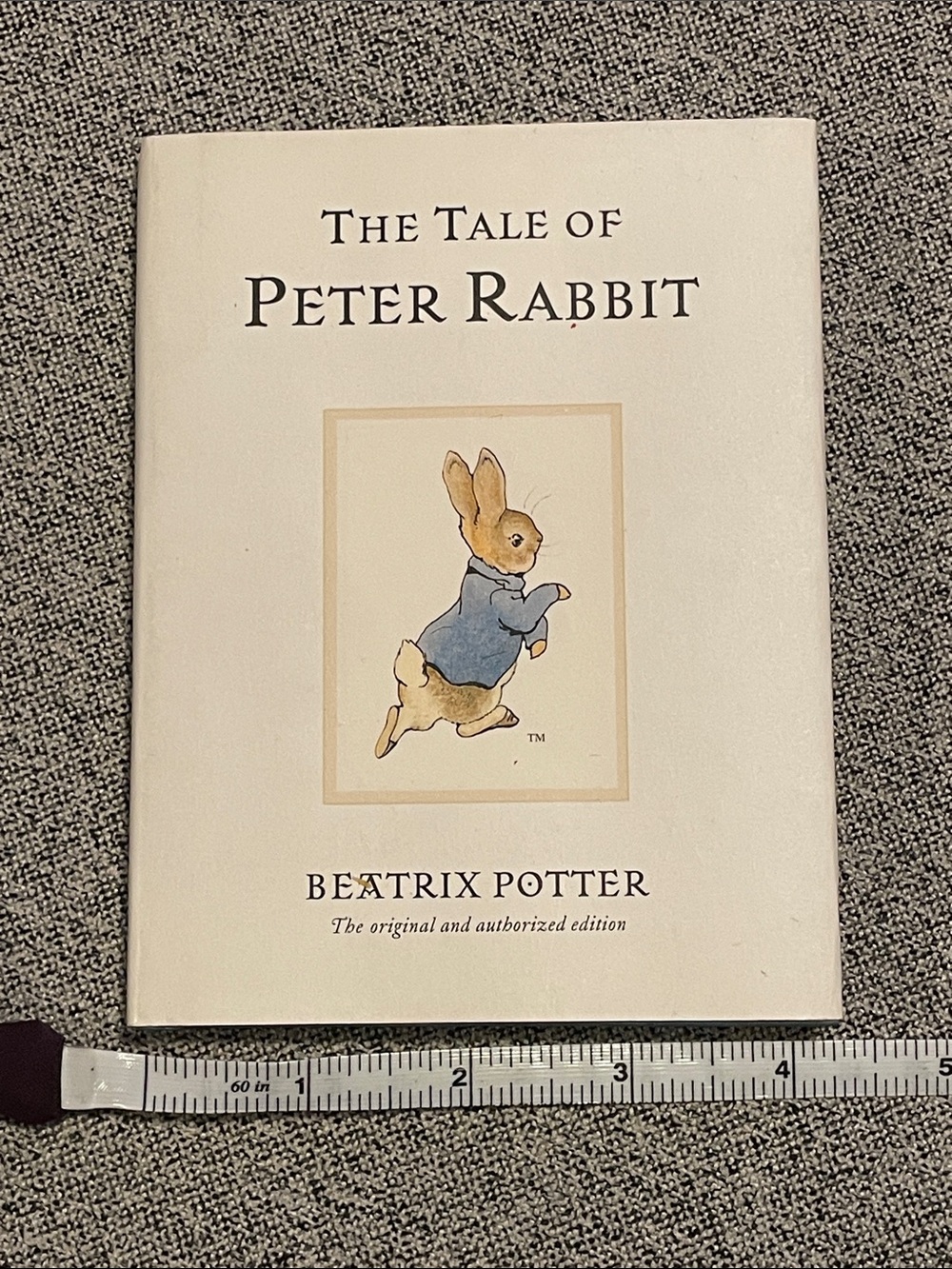 The Tale of Peter Rabbit Hardcover Book Beatrix Potter EUC Classic Kids Story